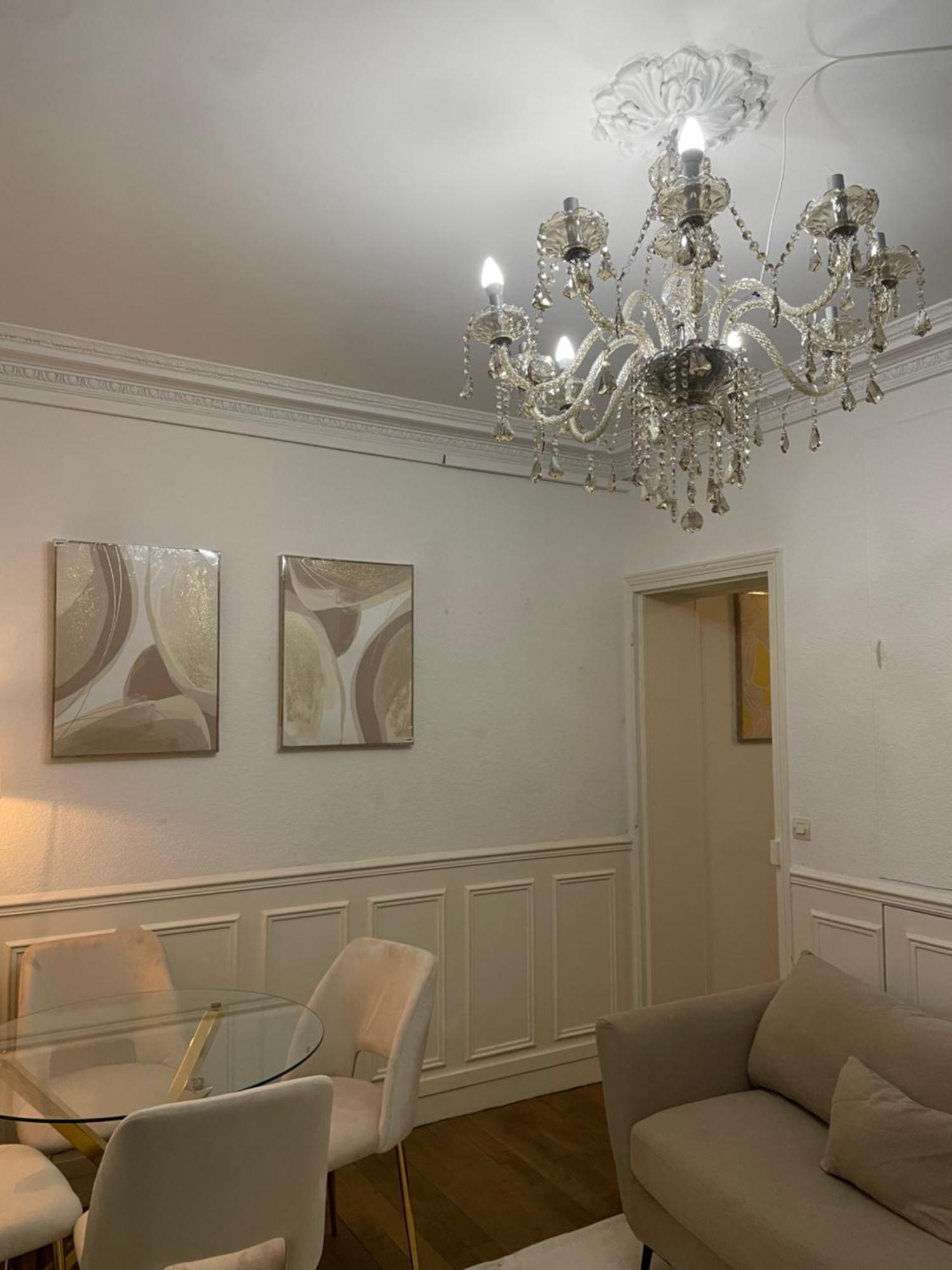 48 M2 Bercy Cosy Parijs